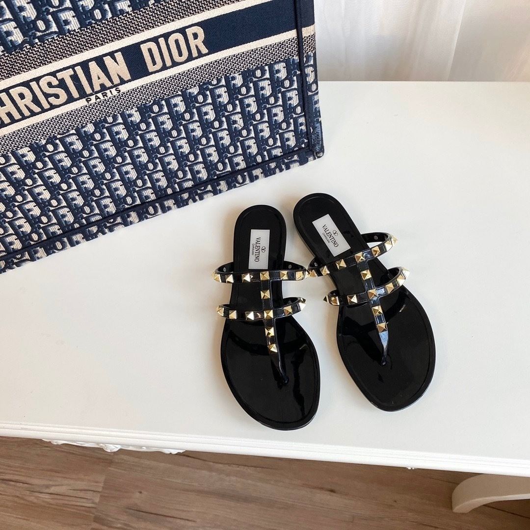 Valentino Rockstud T-strap Flat Slide Sandals In Black