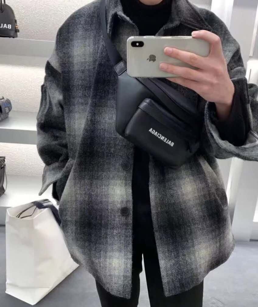 Balenciaga Everyday Belt Bag In Black