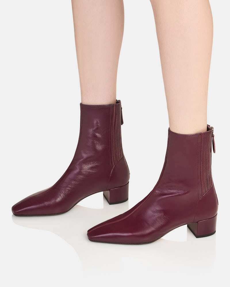 Aquazzura Square Toe Ankle Boots In Red