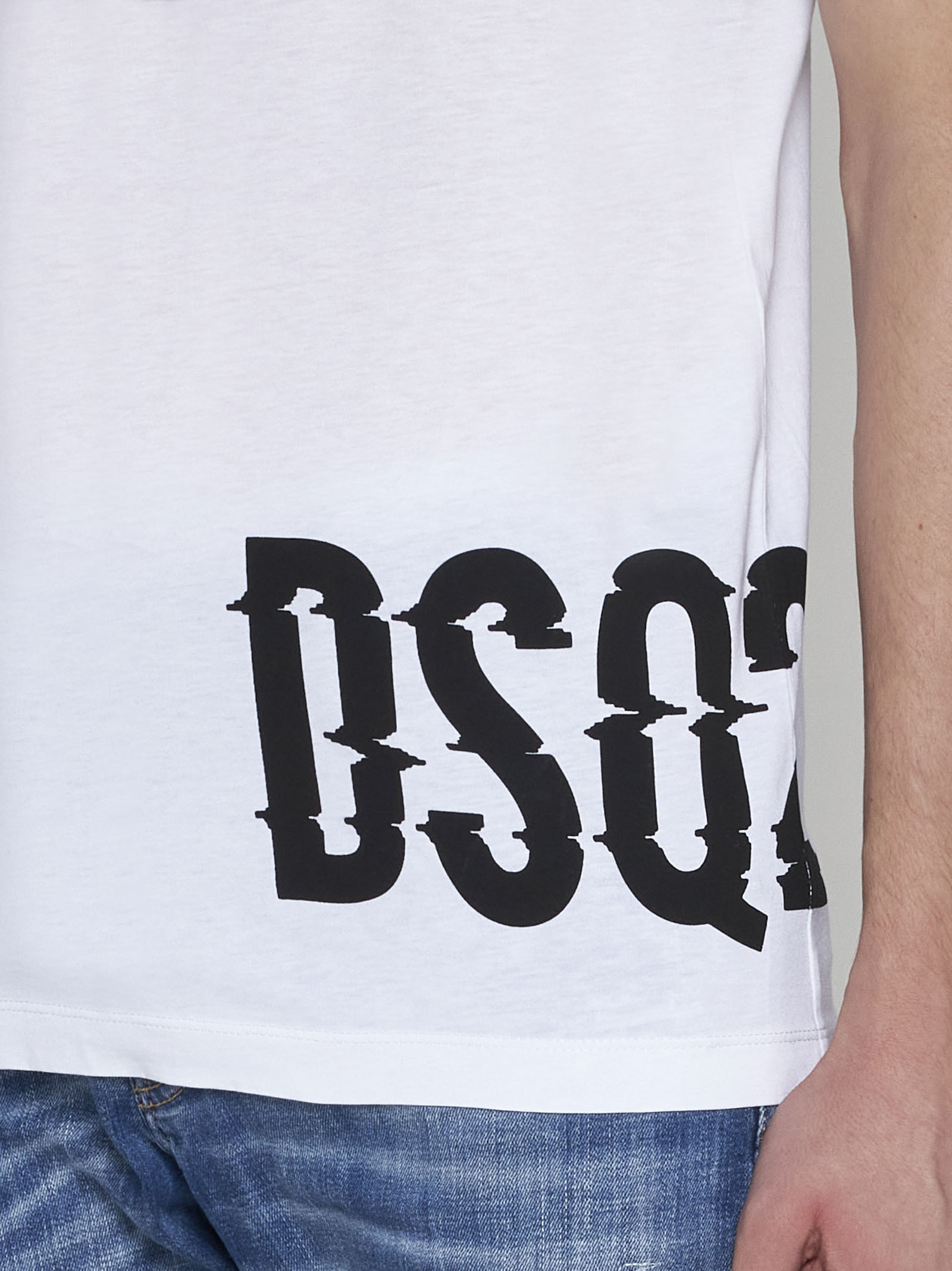Dsquared2 Slouch T-shirt With Contrasting Logo Print In White
