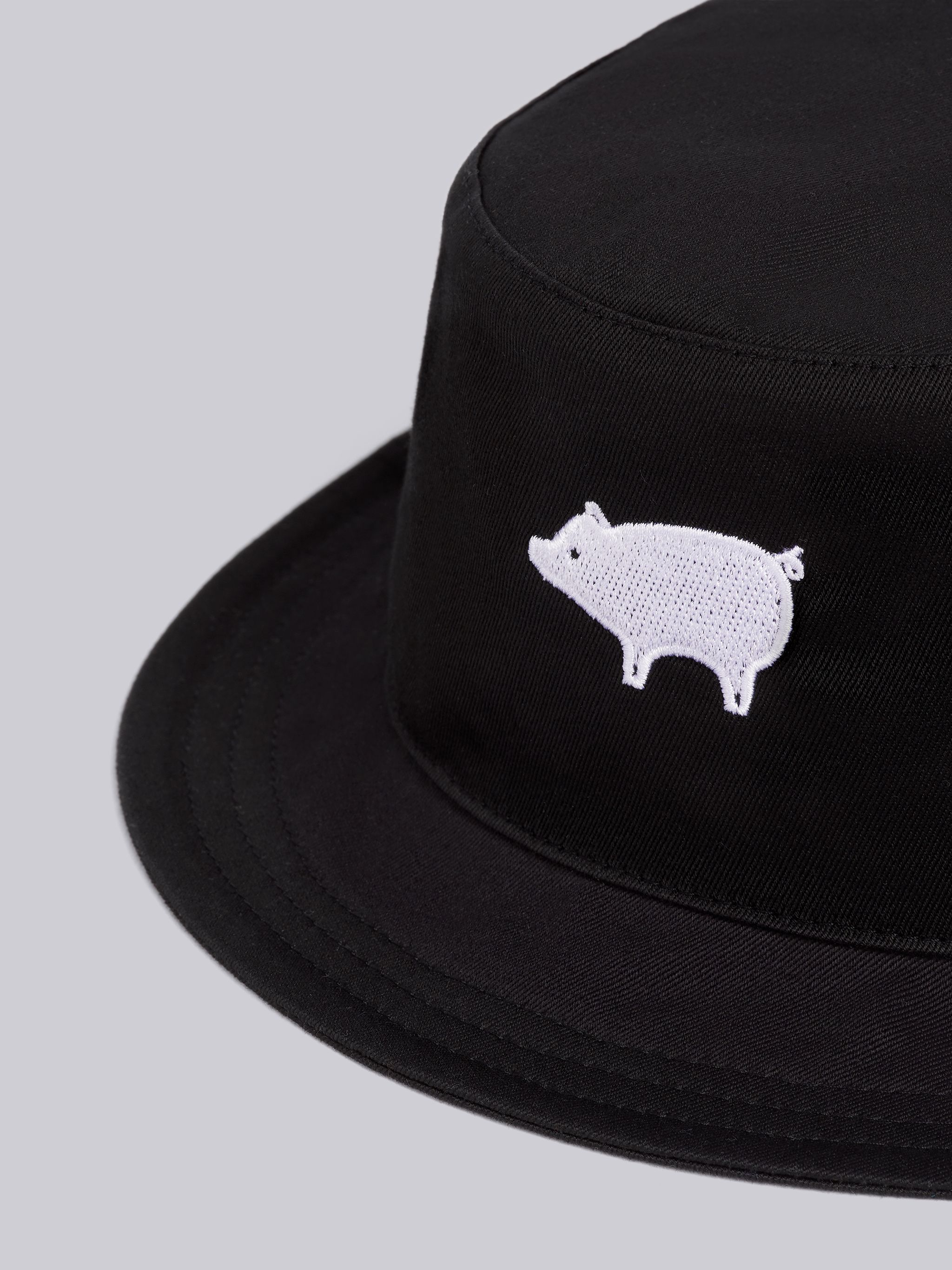 Thom Browne Icon Embroidered Bucket Hat In Black