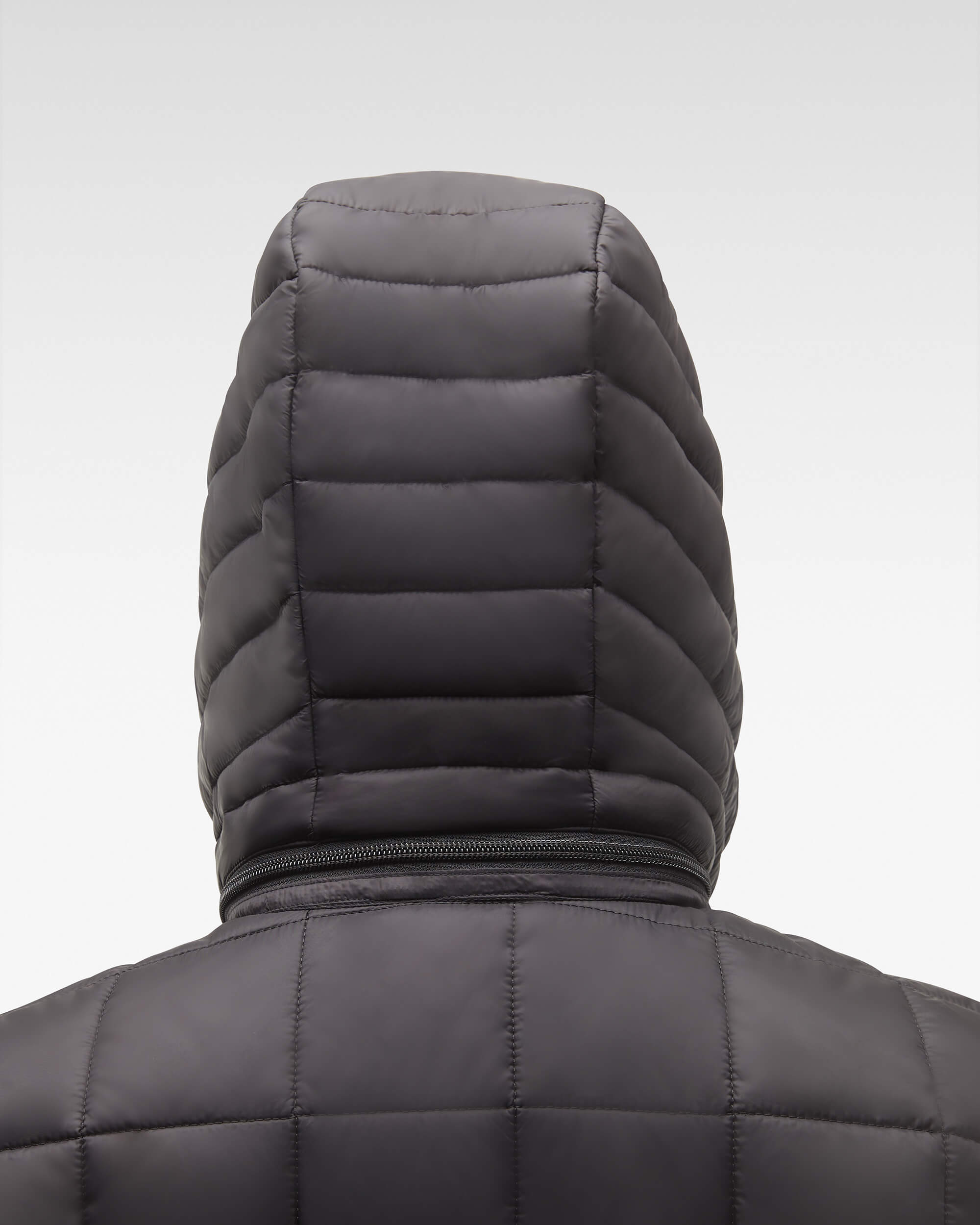 Moose Knuckles Padded Zip-up Gilet In Black