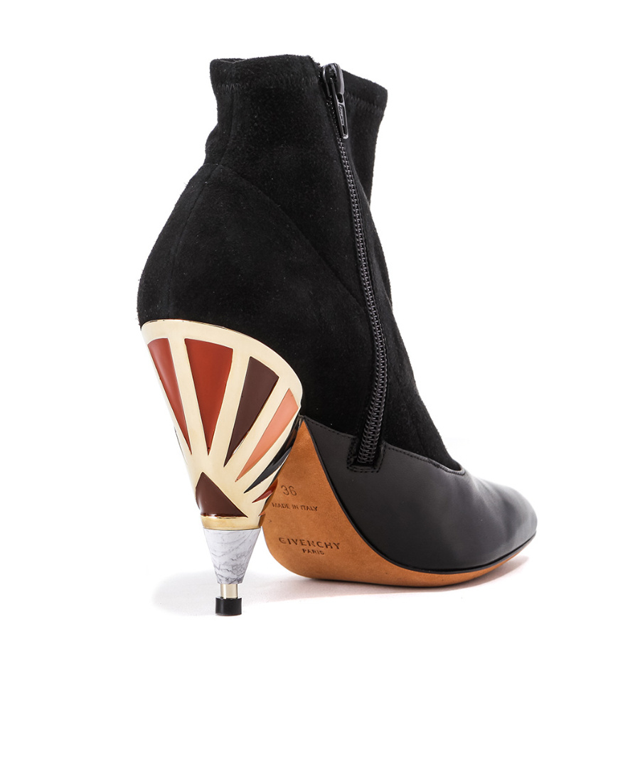 Givenchy Round Head Boot In Black