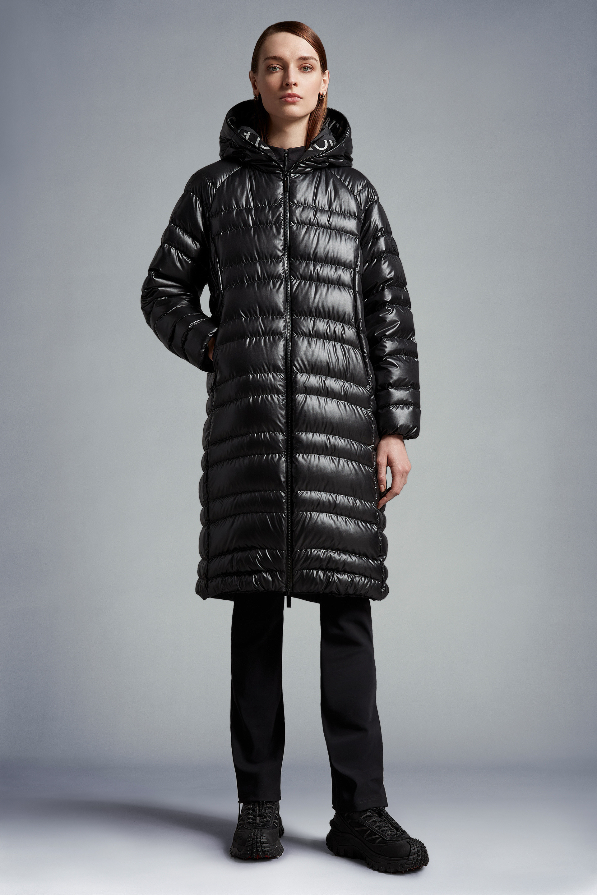Moncler Zip-fastening Padded Coat In Black