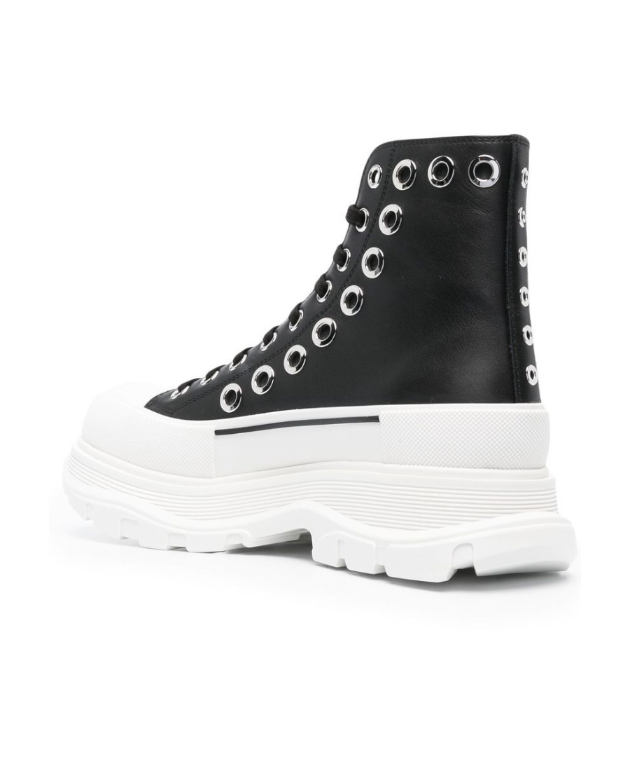 Alexander Mcqueen Tread Slick Boots In White