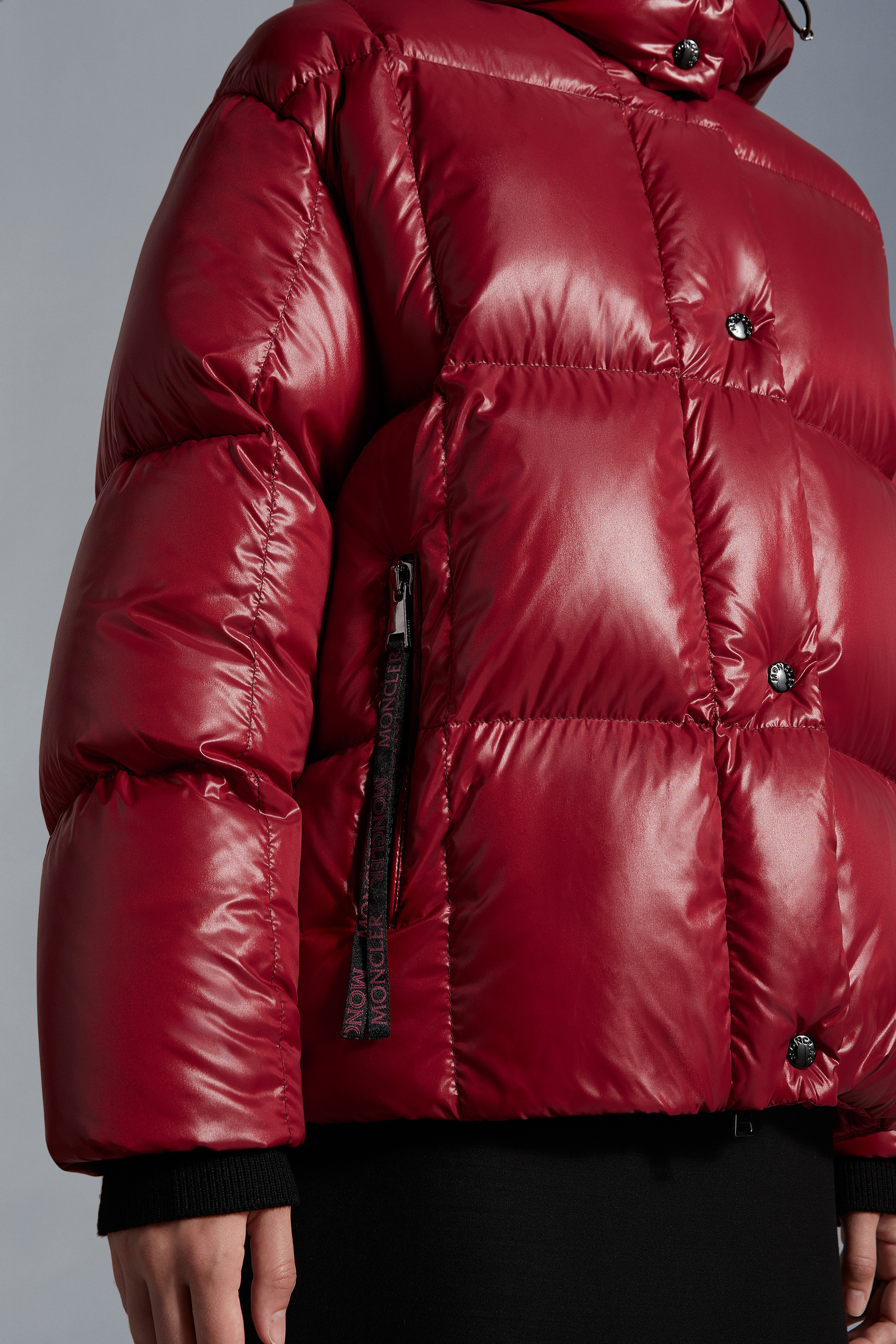 Moncler Doudoune Courte Parana In Red