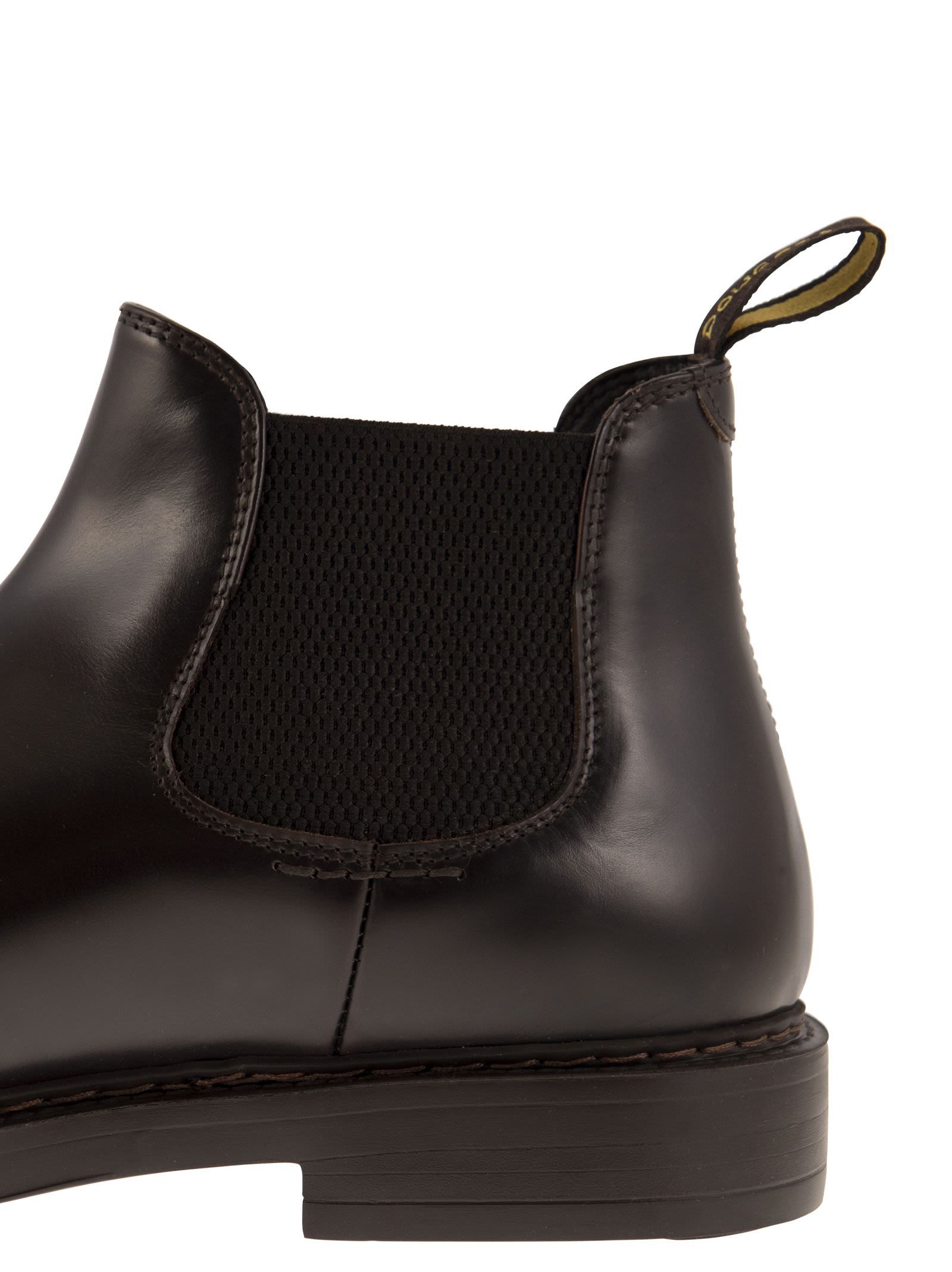 Doucal's Black Leather Ankle Boot In Black
