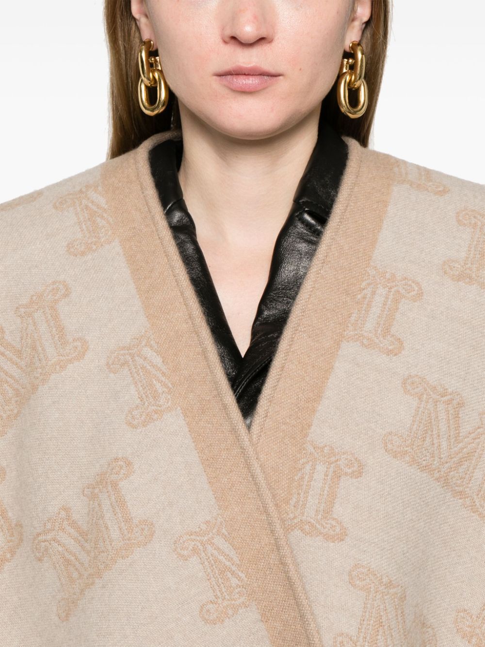 Max Mara Logo Wool Cape In Nude
