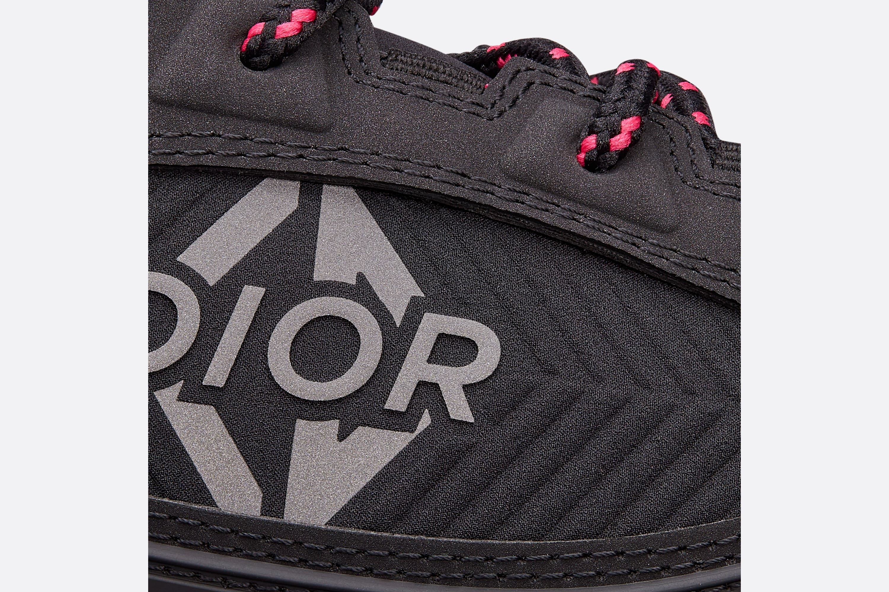 Dior Logo Snow Boots In Black