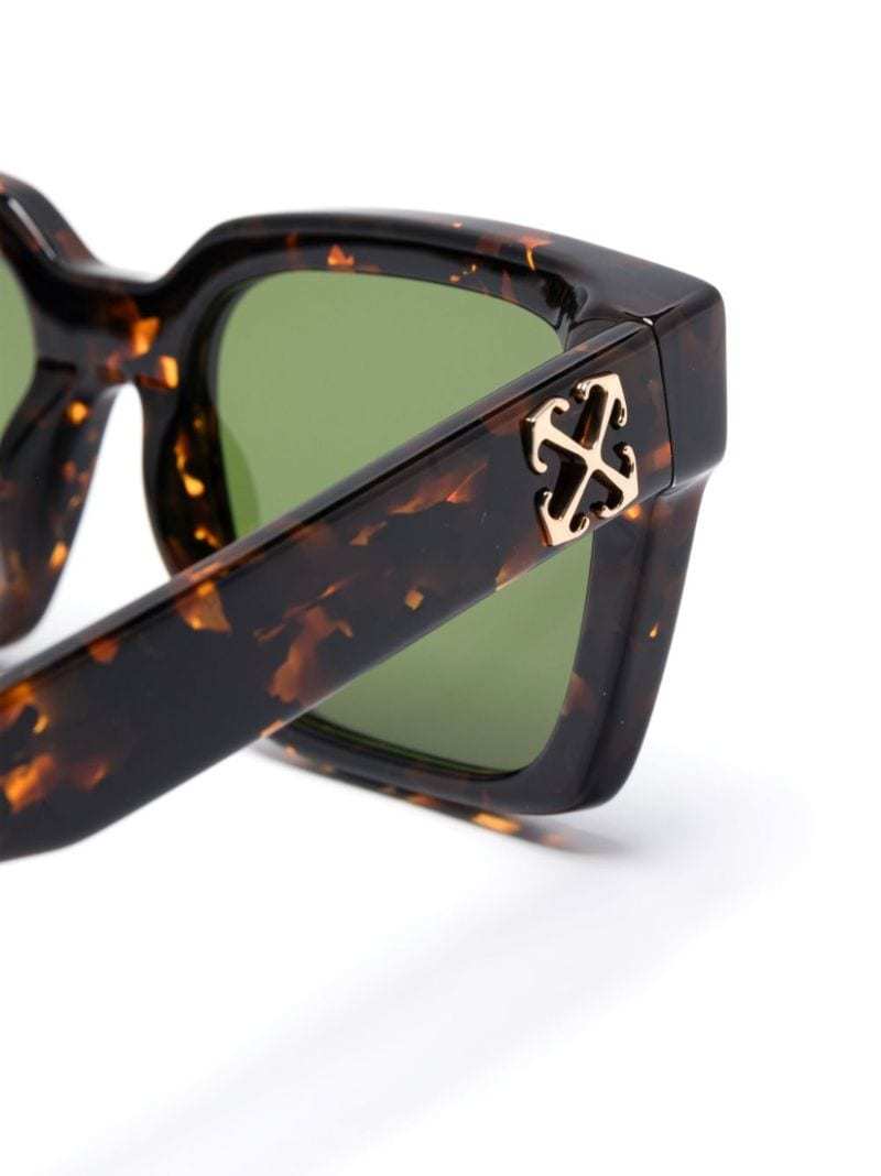 Off-white Sculpted Square Frame Sunglasses With Uv Protection In Green