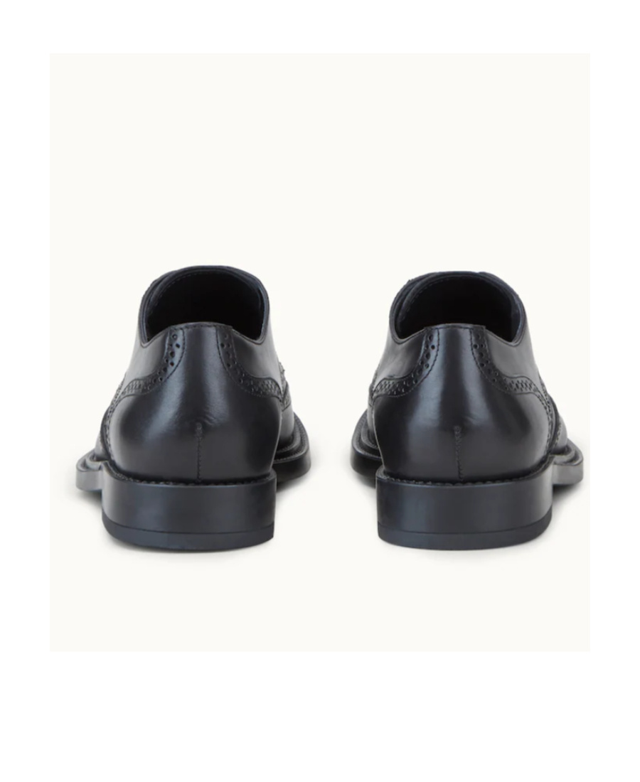 Tod's Wingtip Monogram Brogues In Black