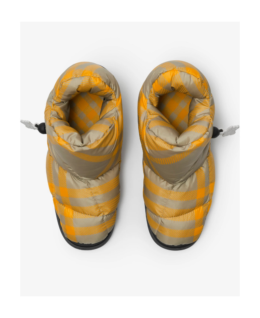 Burberry Check Pillow Padded Drawstring Snow Boots In Brown