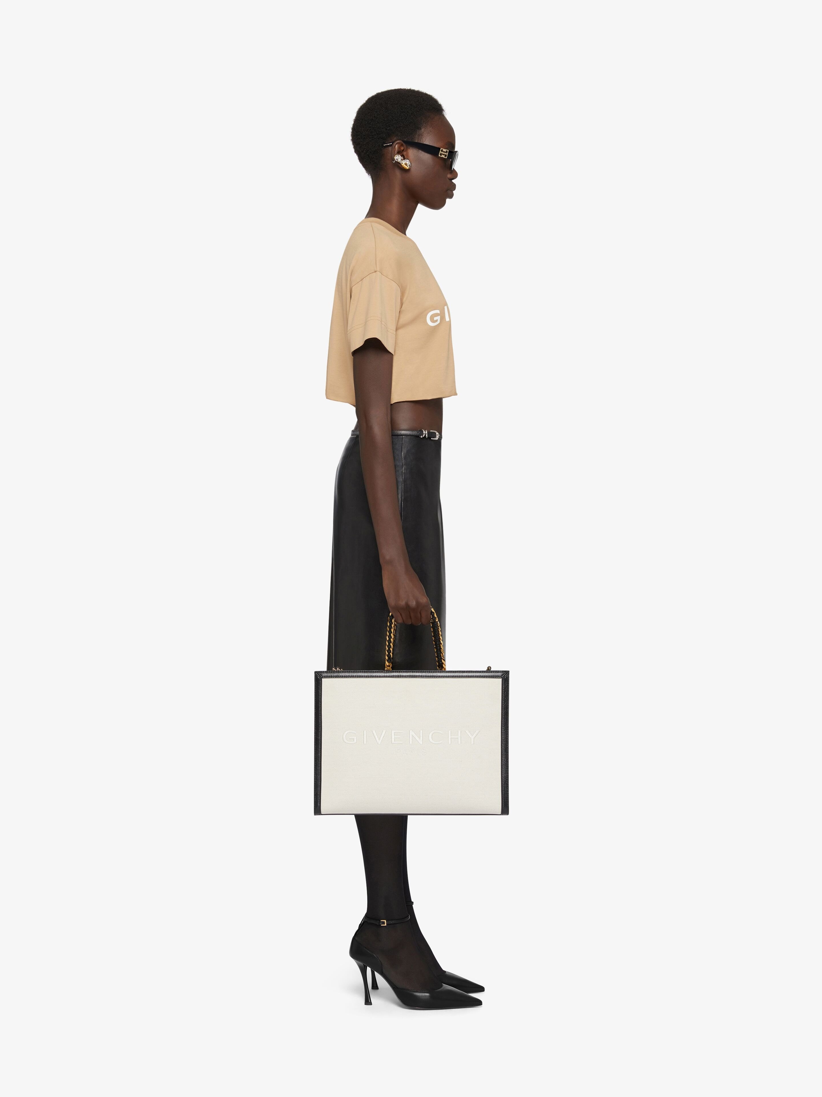 Givenchy Logo Printed Cropped T-shirt In Nude