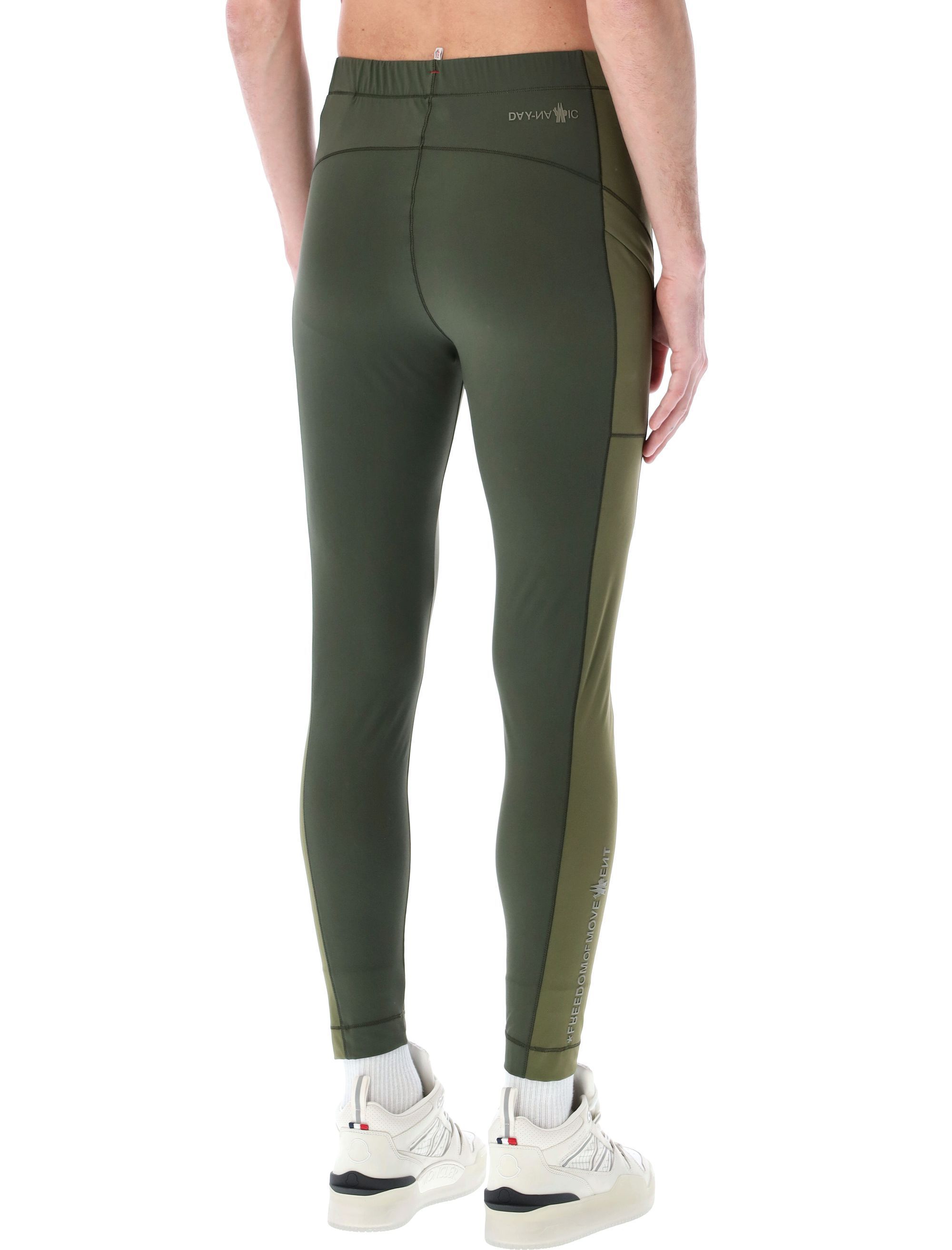 Moncler Logo Sweatpants In Green