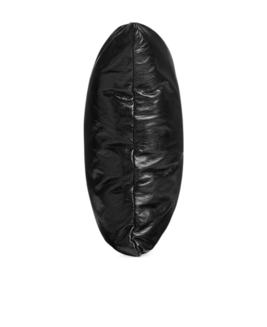 Bottega Veneta Pillow Padded Clutch Bag In Black
