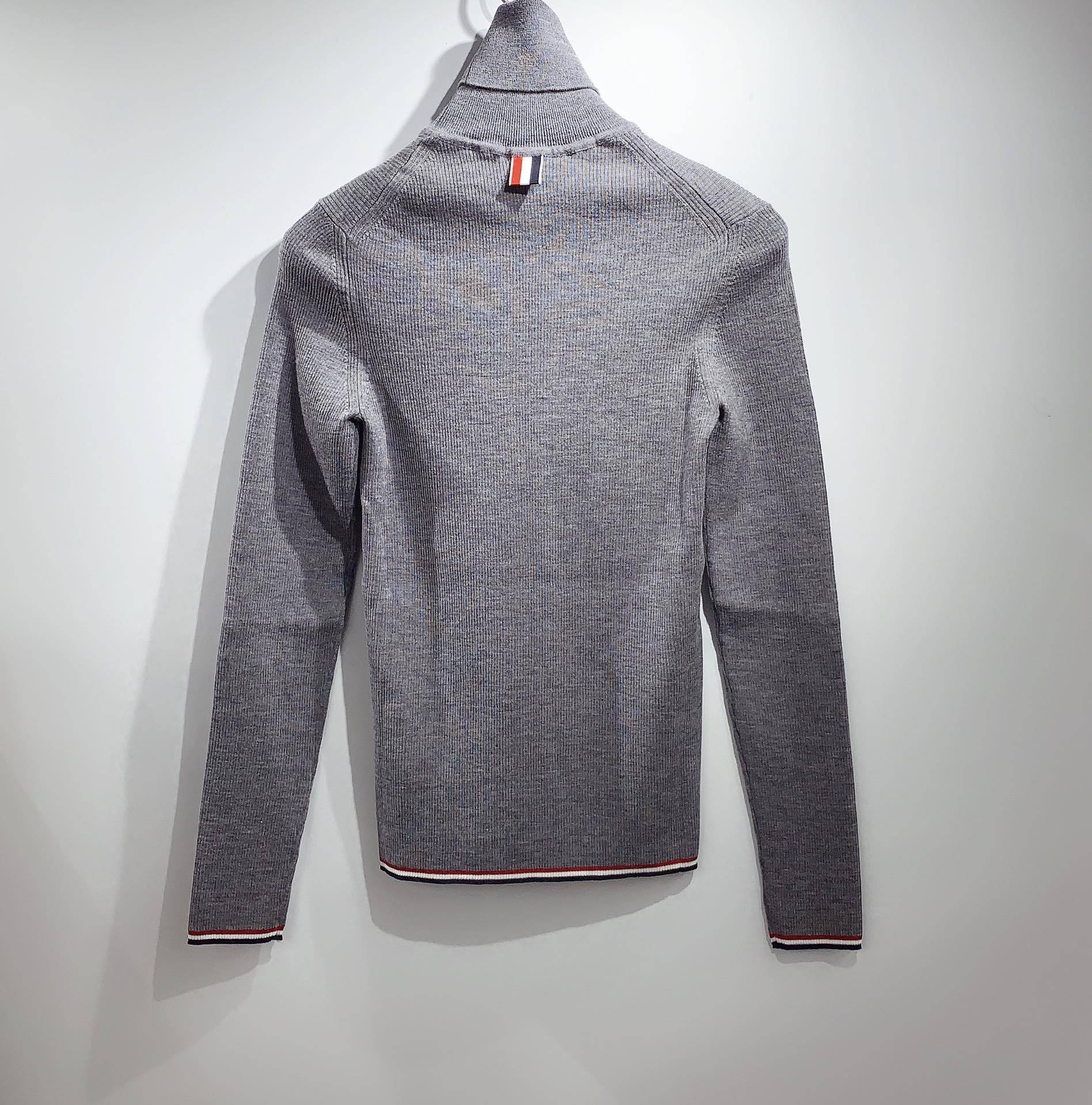 Thom Browne Rwb Tipping Stripe Merino Turtleneck Jumper In Gray