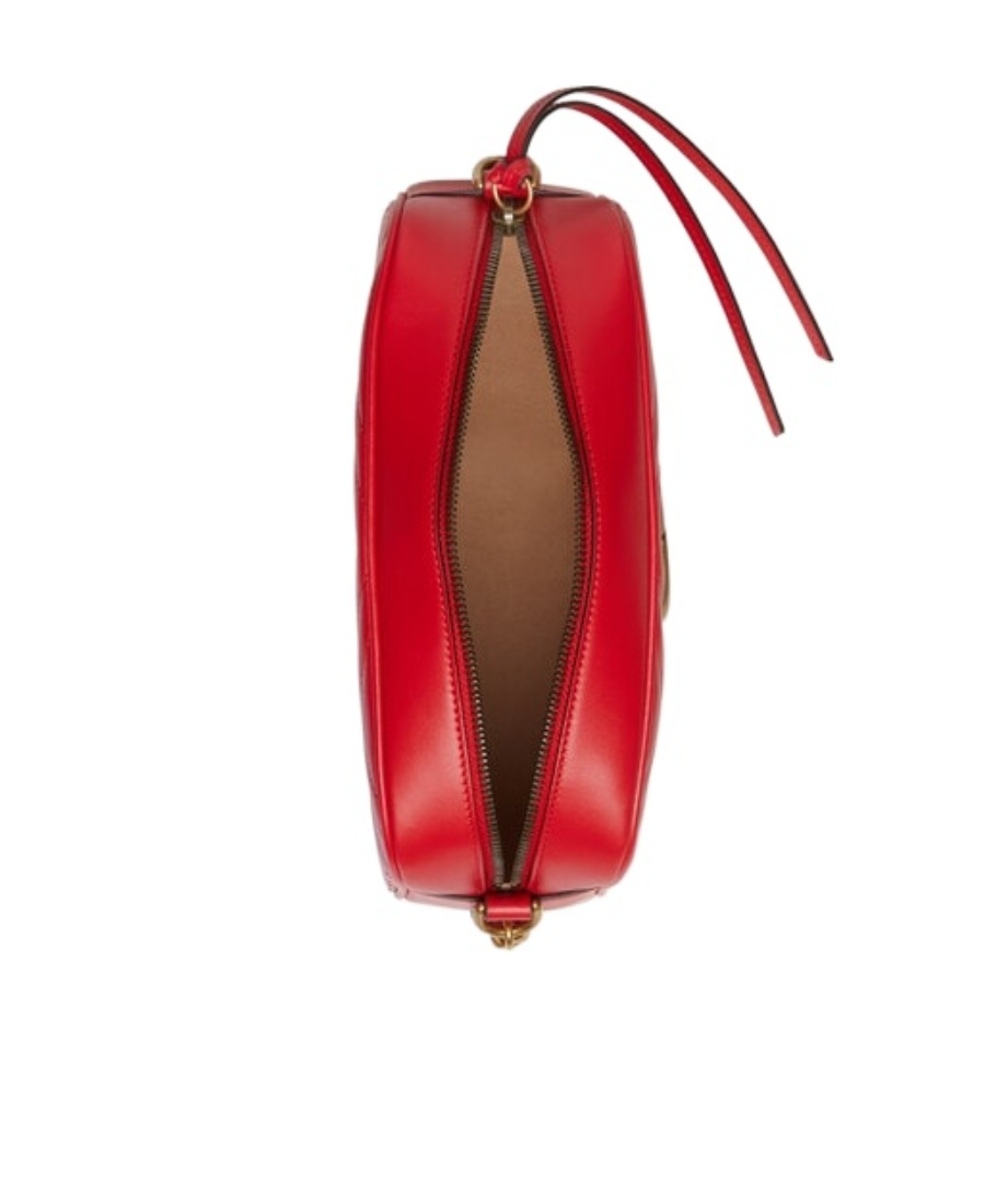 Gucci Gg-logo Matelassé Shoulder Bag In Red