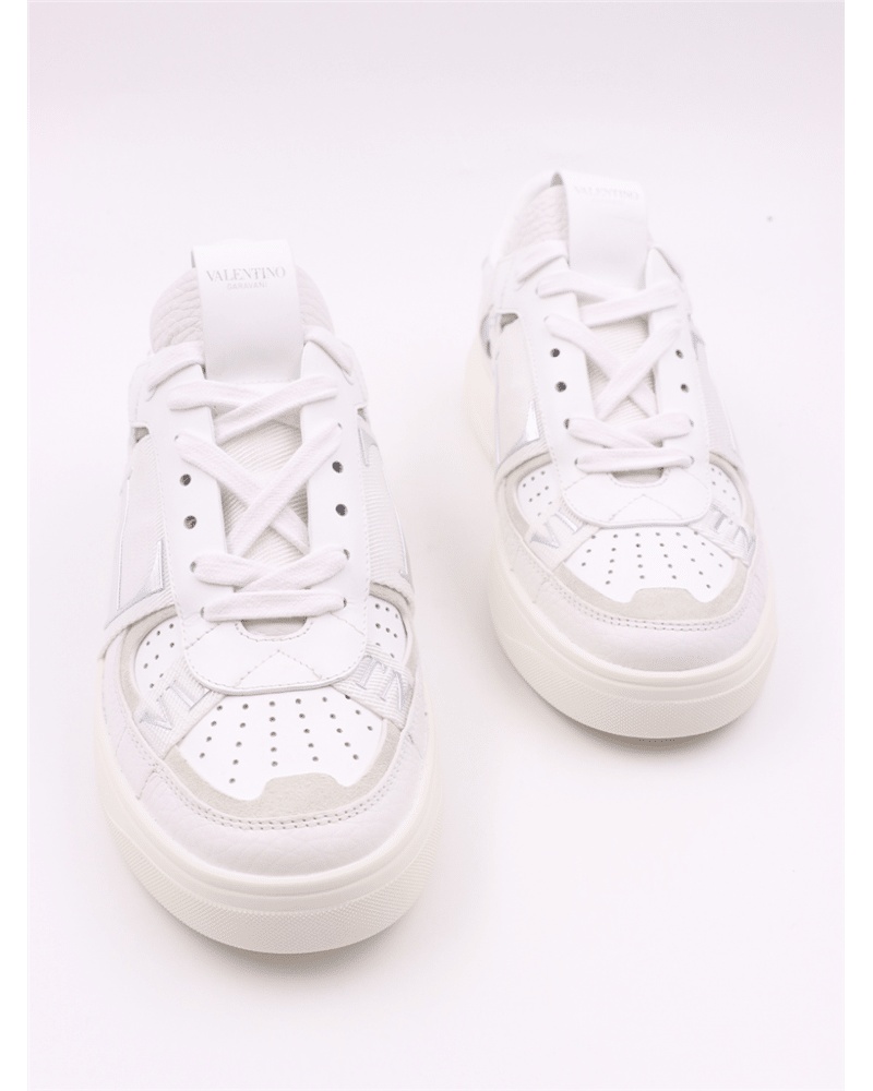 Shop Valentino Vl7n Low-top Sneakers In White