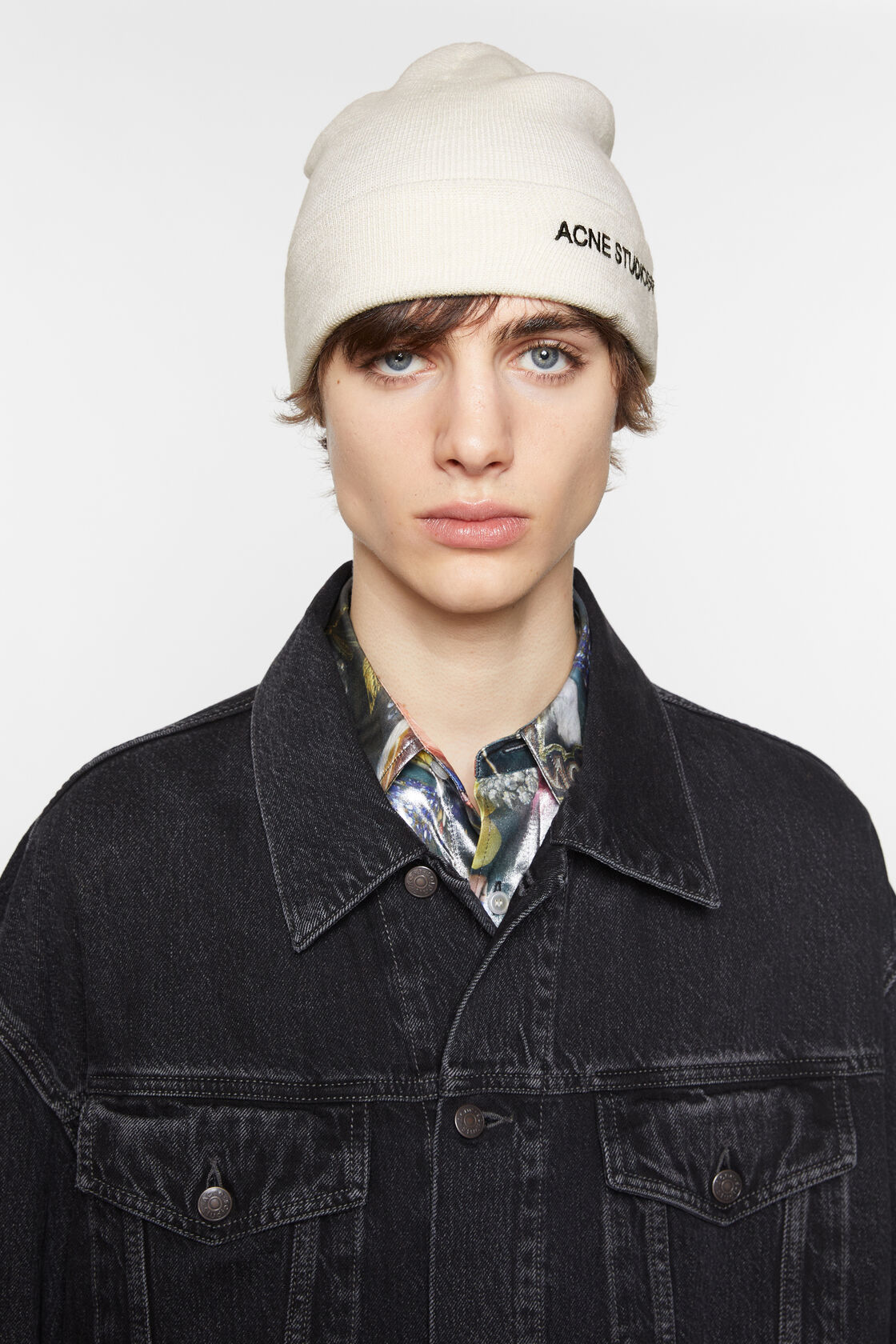 ACNE STUDIOS LOGO-EMBROIDERED BEANIE 
