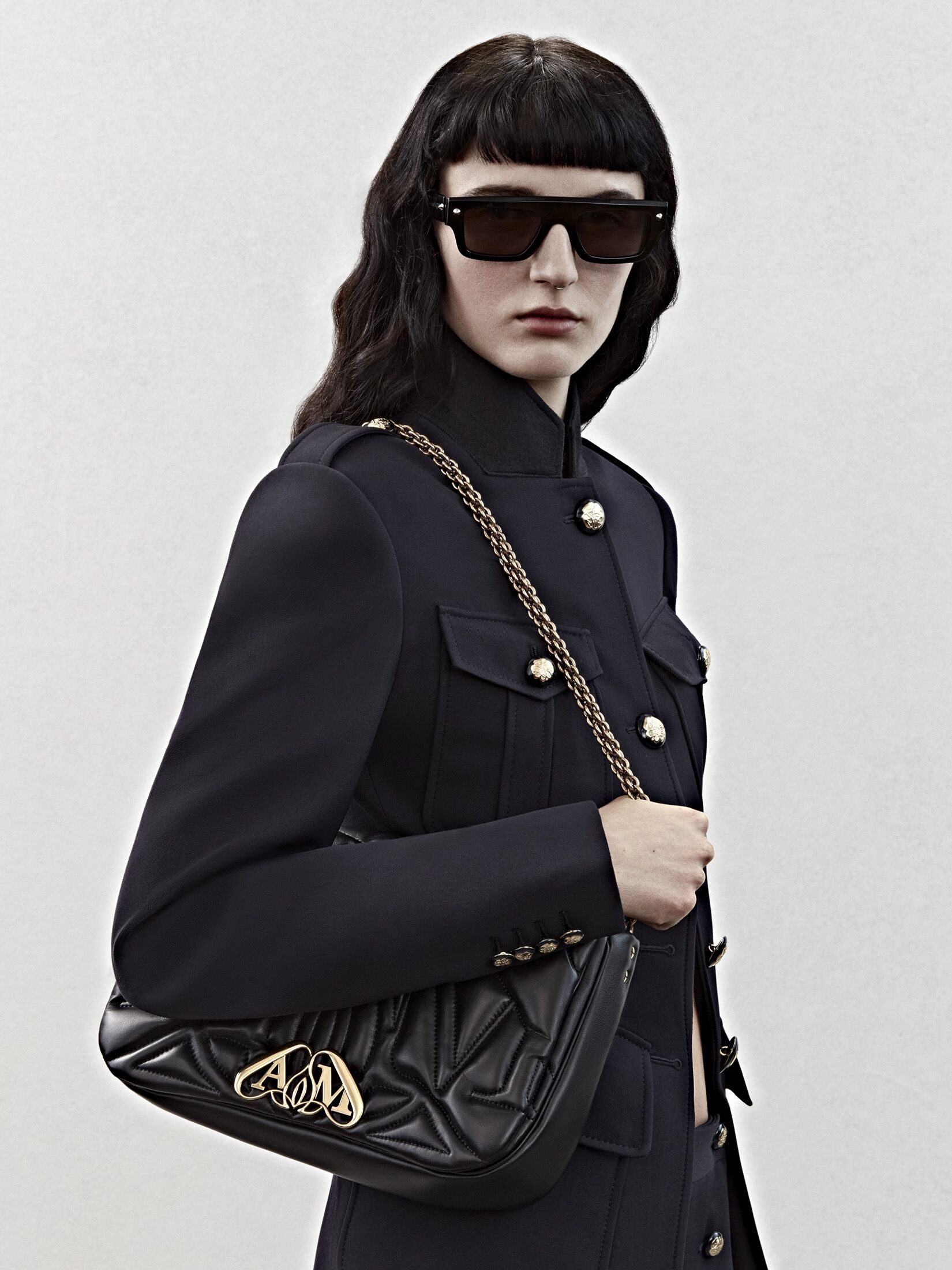 Alexander Mcqueen Quilted Leather The Seal Shoulder Bag In Black