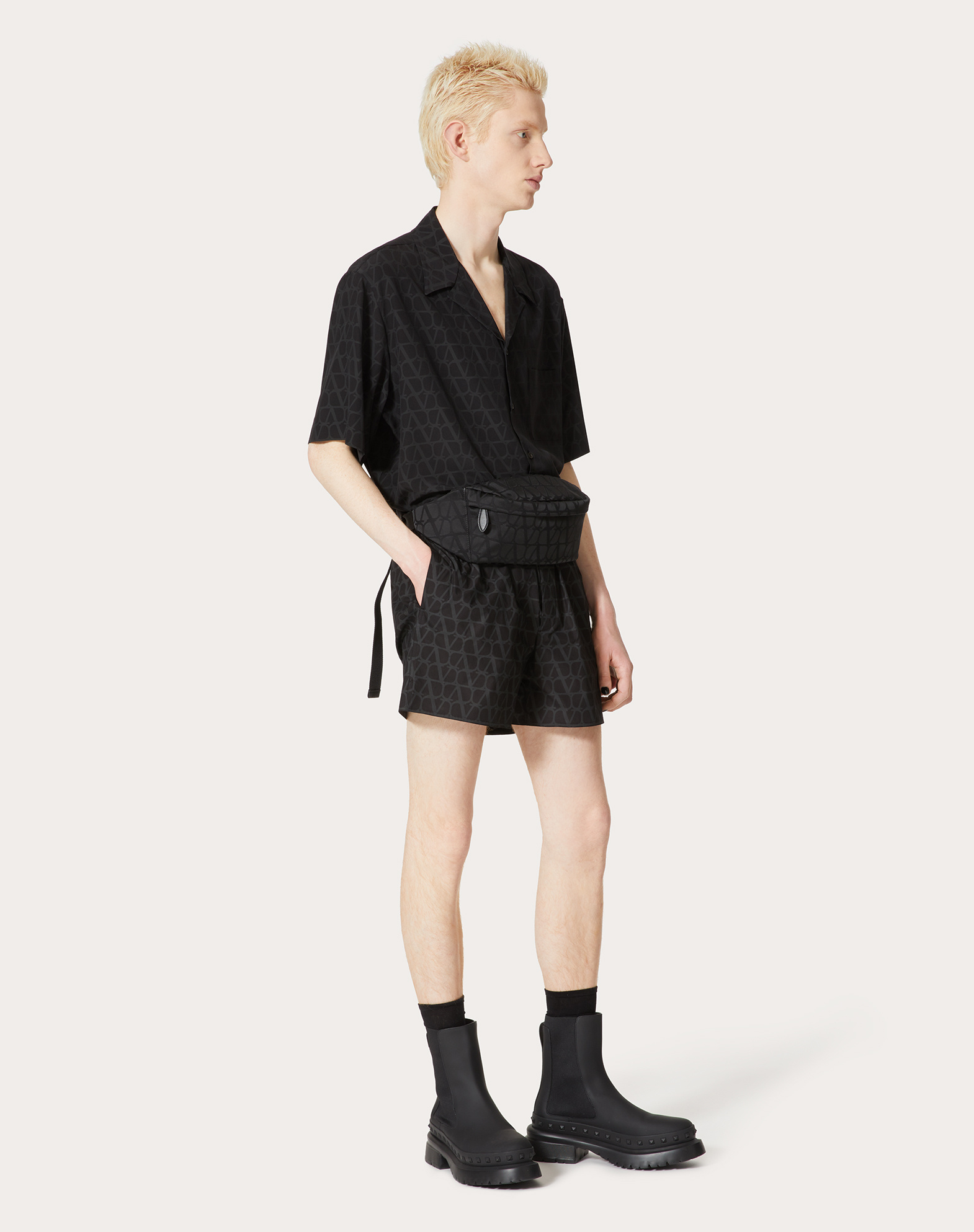 Valentino Monogram-pattern Belt Bag In Black