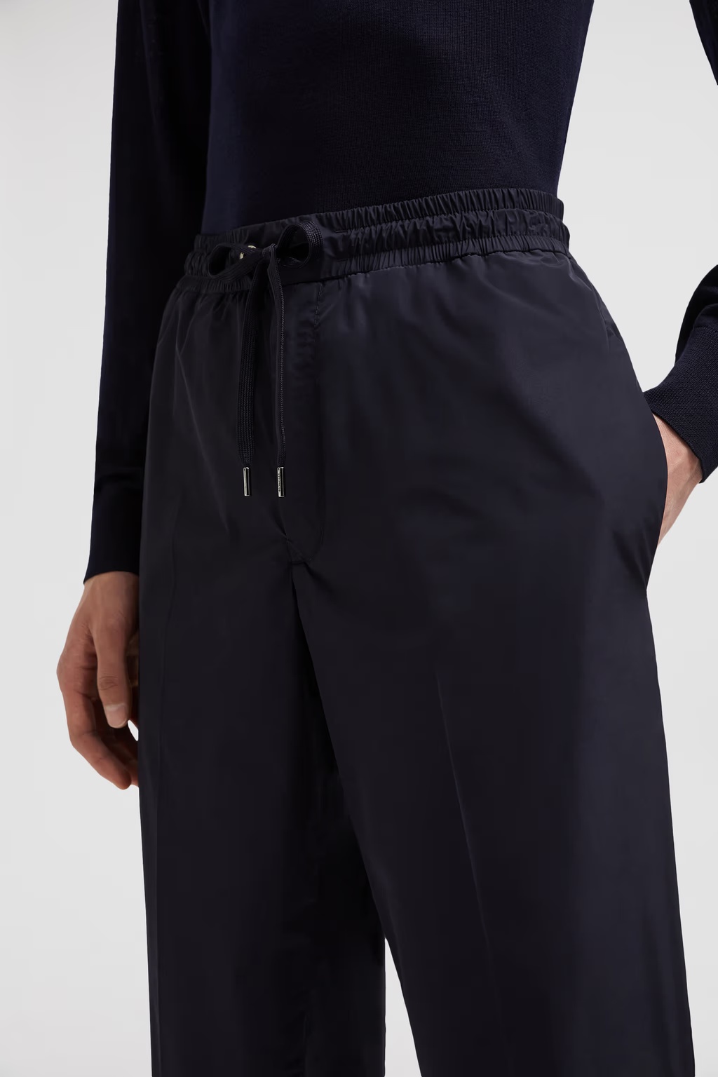 Moncler Tailored Trousers Multiple Pockets In Blue
