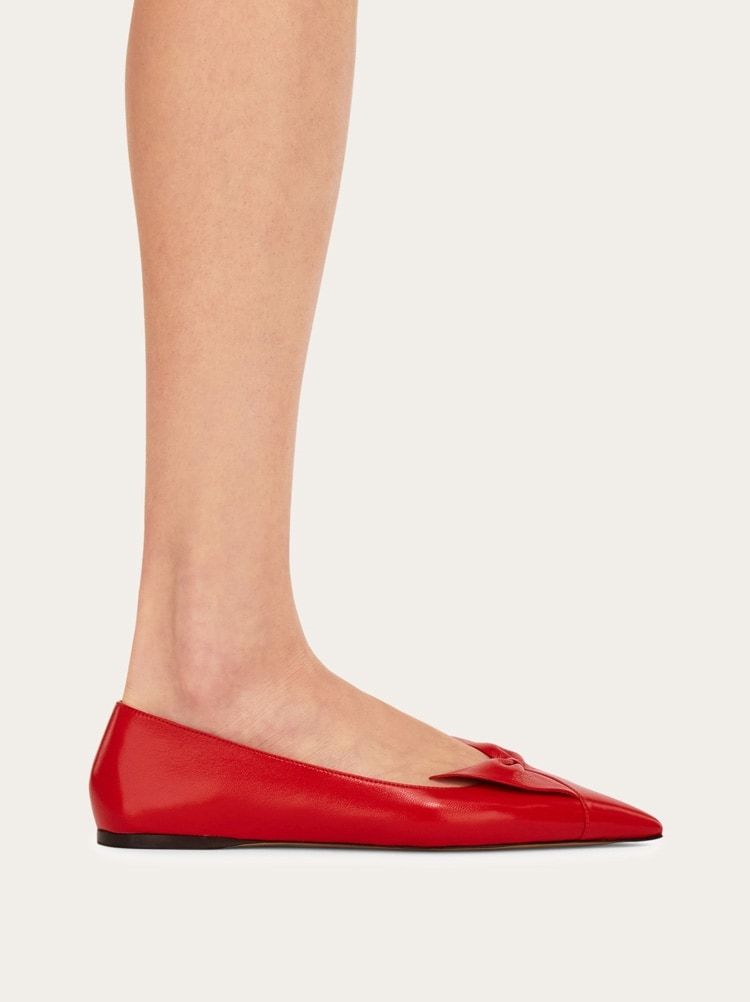 Ferragamo Pointed Toe Bow Detail Ballerina Shoes