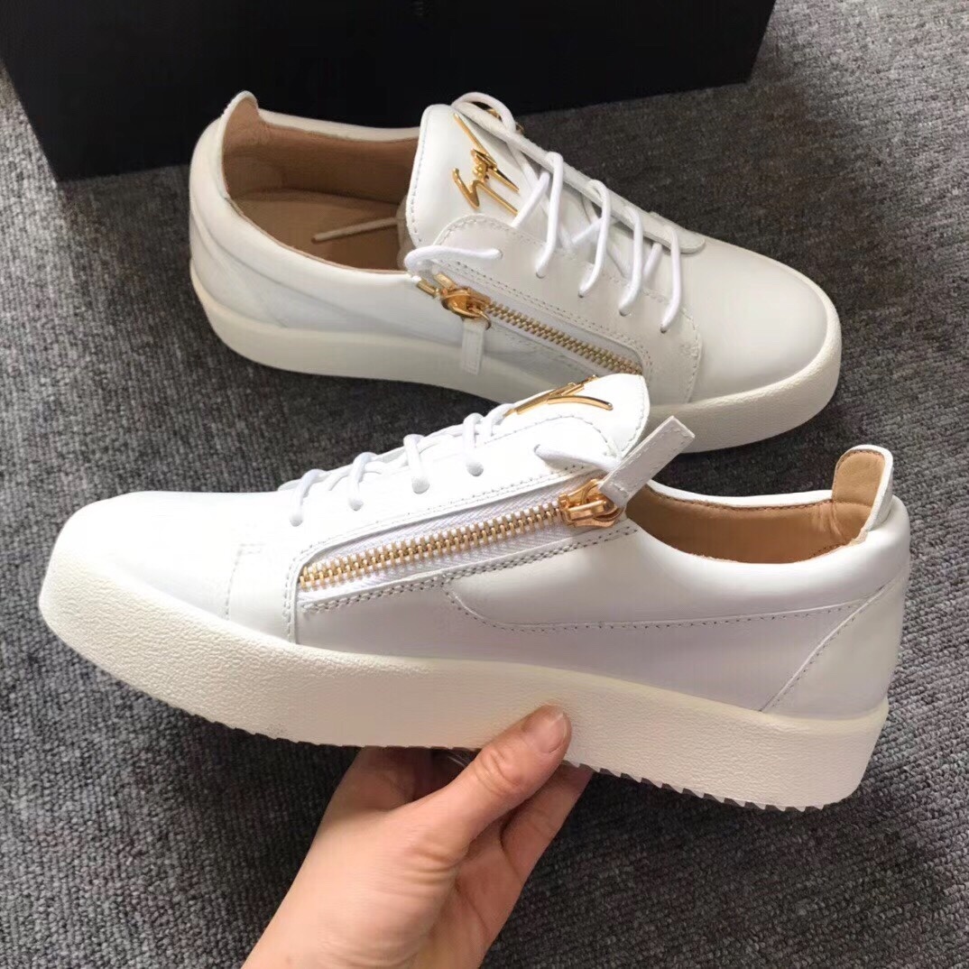 Giuseppe Zanotti Frankie In White