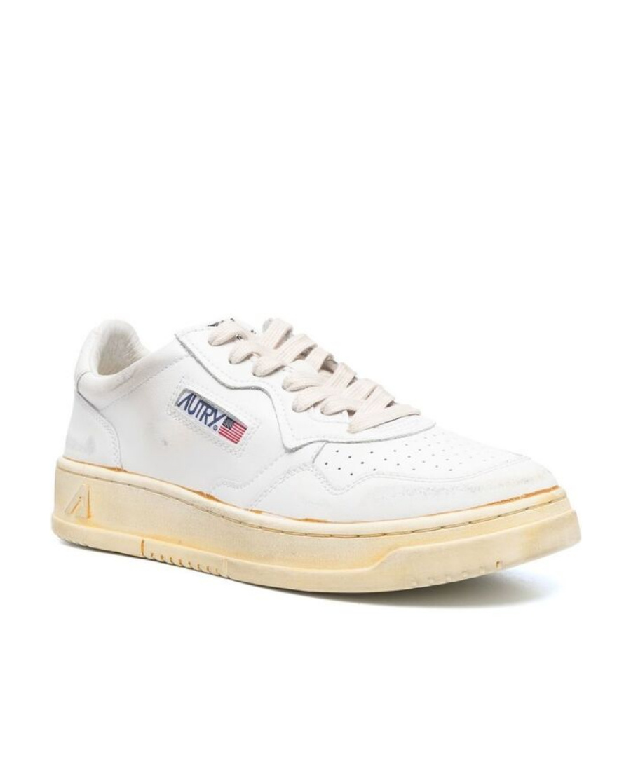 Autry Medalist Low-top Sneakers In White