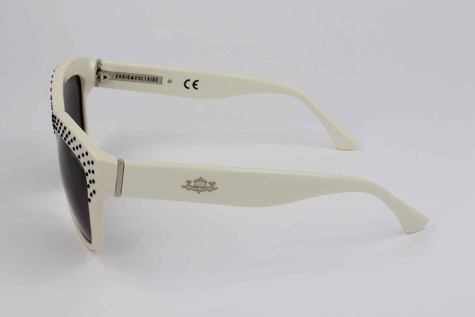 Zadig & Voltaire Zadig  Voltaire Cat Eye Frame Sunglasses In Black
