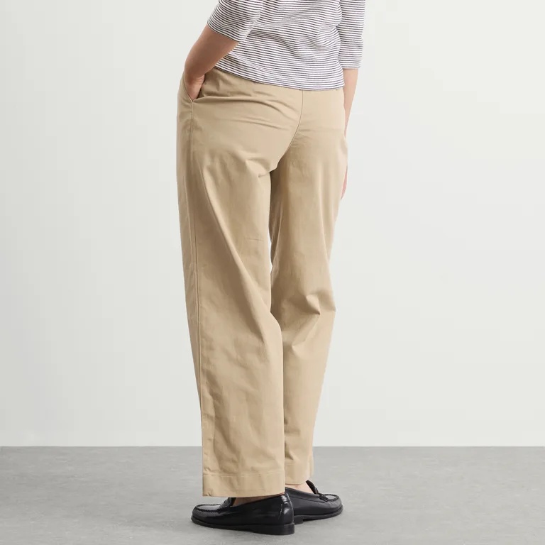 Dunst Pleated-front Trousers In Brown