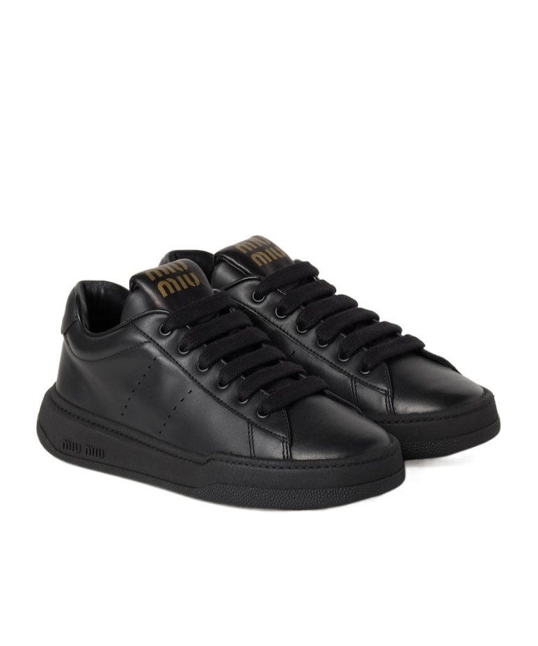 Miu Miu Lace-up Low-cut Casual Shoes In Black