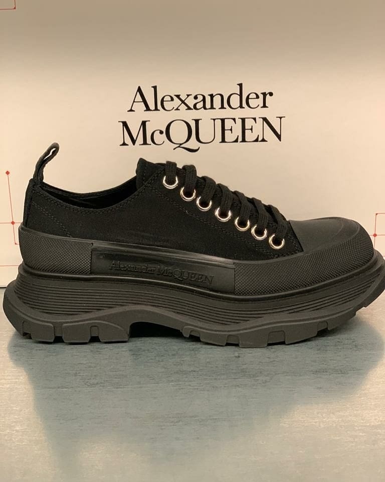 Alexander Mcqueen Black Canvas Tread Slick Platform Low Sneakers In Black
