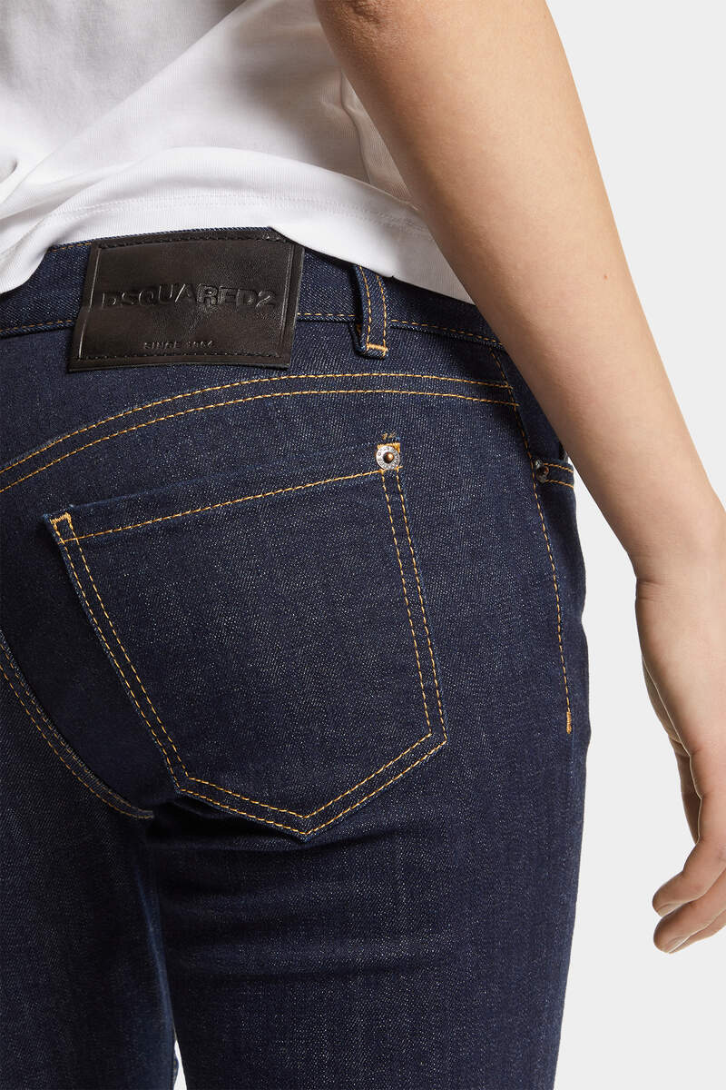 Dsquared2 Jennifer Cropped Jeans In Black