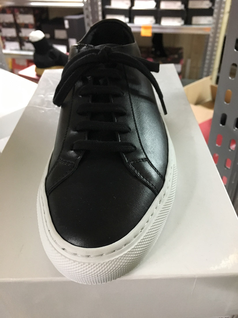 Common Projects Black Achilles Sneakers In Black