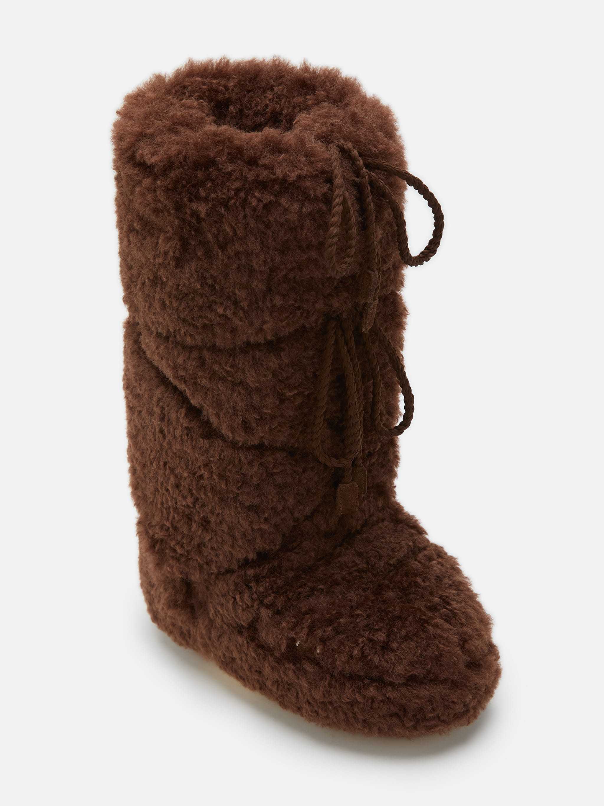 Moon Boot Icon Curly Extra Boots In Brown
