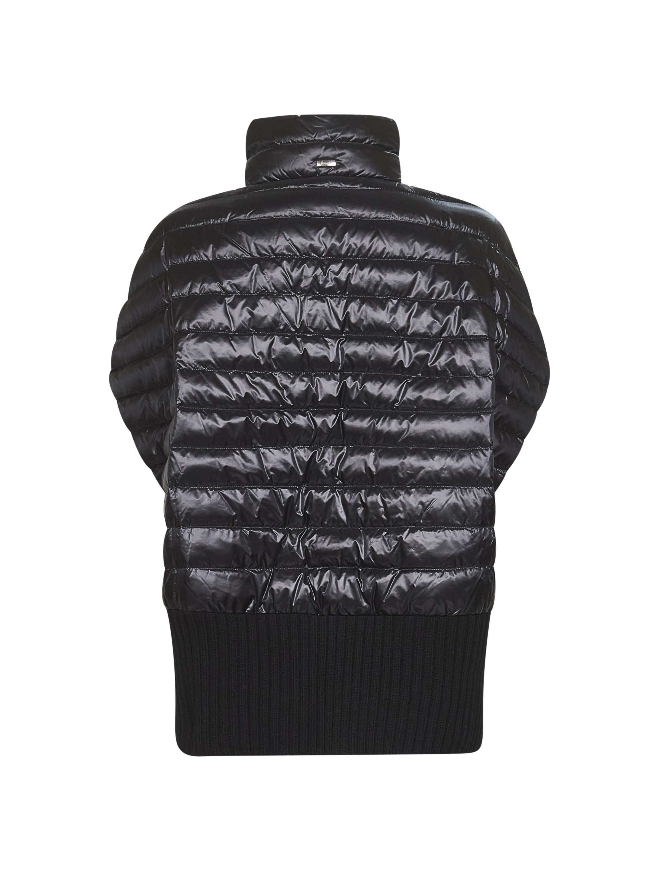 Herno Panelled Zipped Gilet In Black