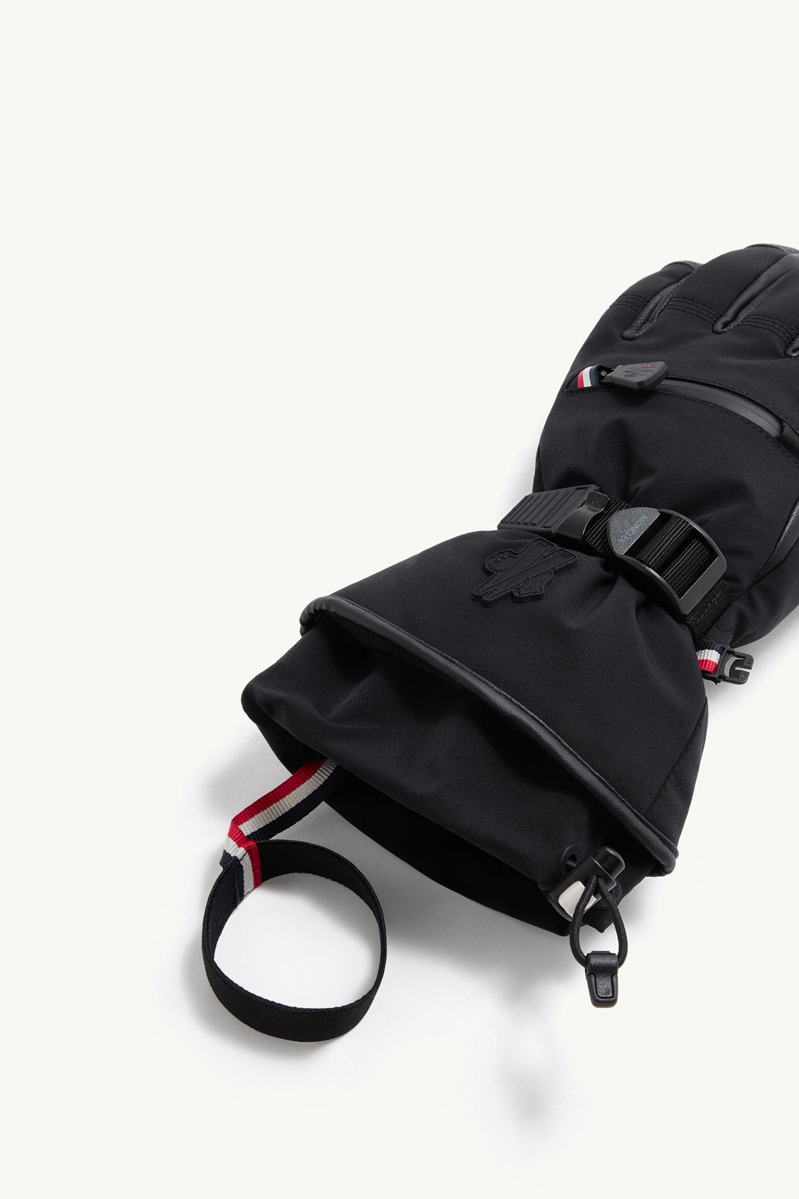 Moncler Padded Gloves In Black