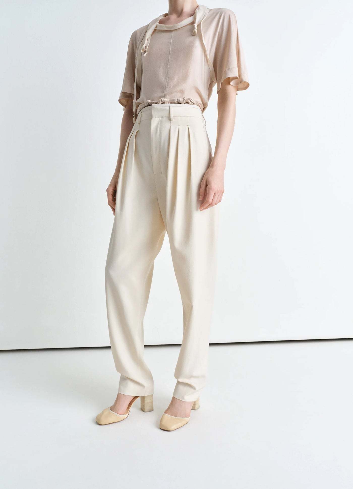 Lemaire Pleated Tailored Pants In White