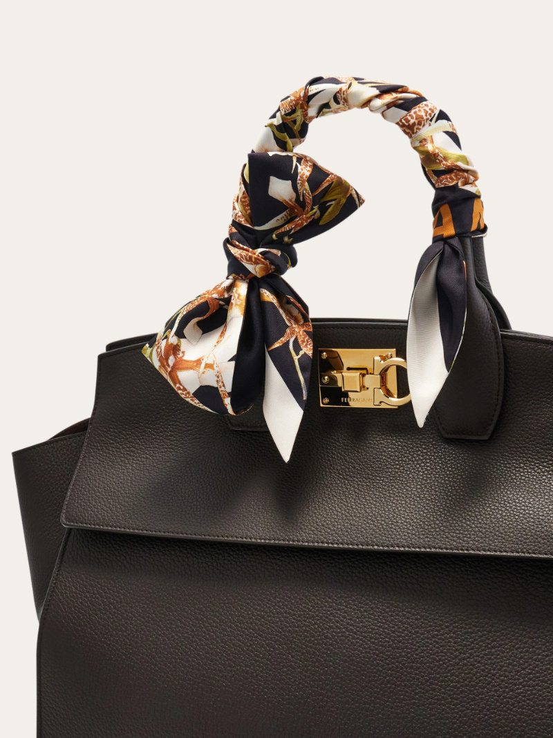 Ferragamo Gaia Print Silk Bandeau In Black