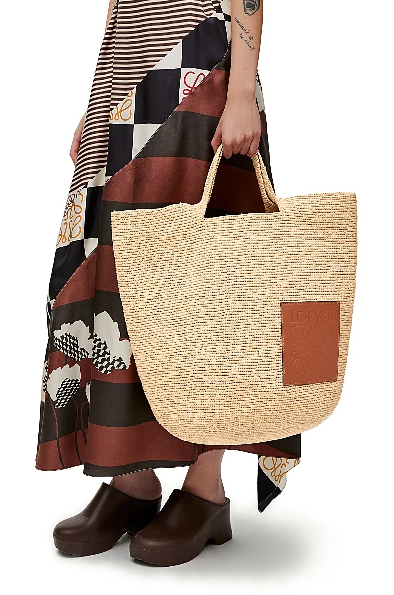 Loewe Slit Large Leather-trimmed Raffia Tote Bag In Nude