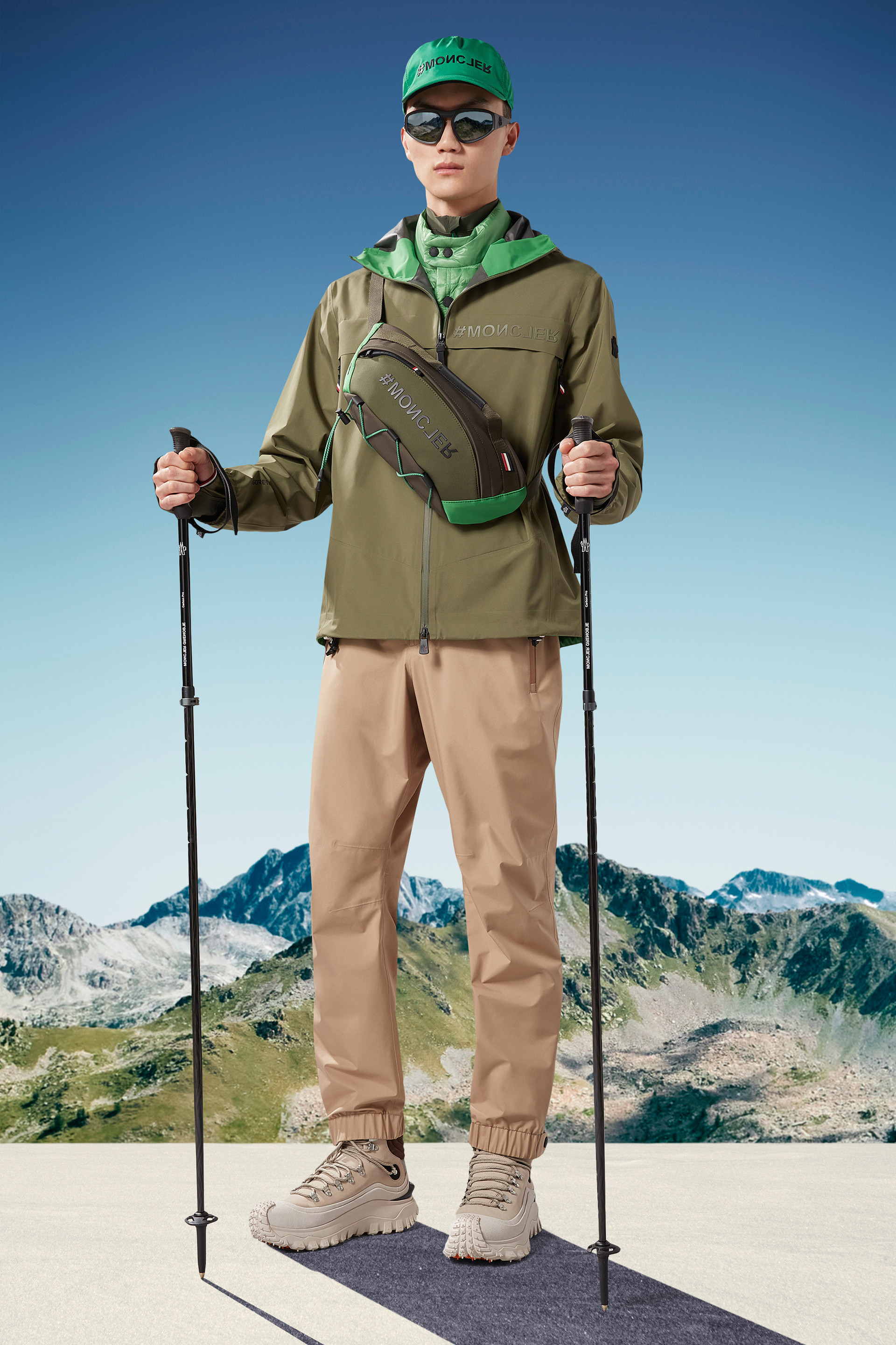 Moncler Logo-print Jacket In Green