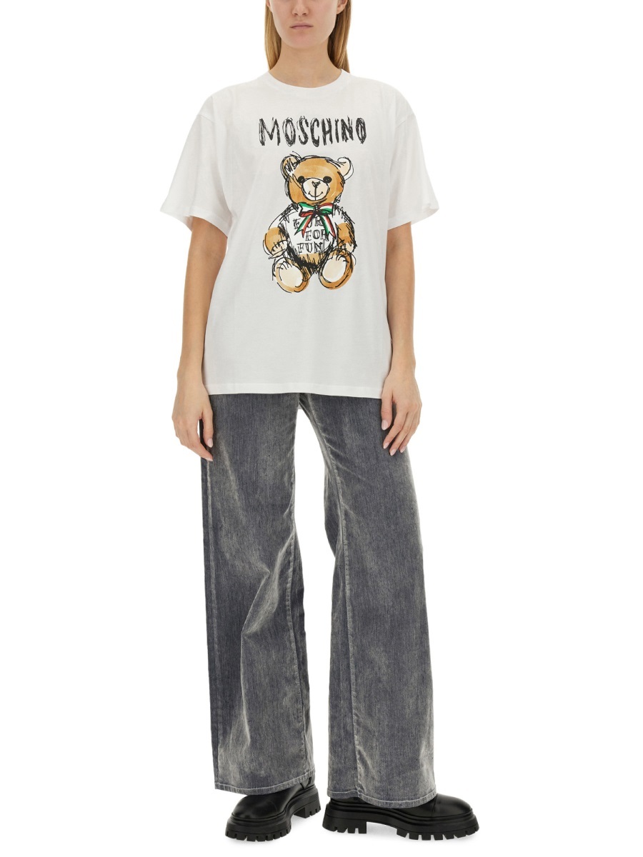 Moschino Hand Drawn Teddy Bear Logo T-shirt In White