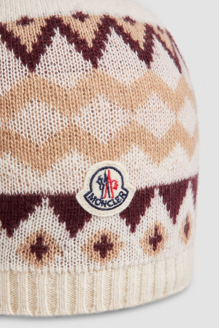 Moncler Wool Knitted Hat In Nude