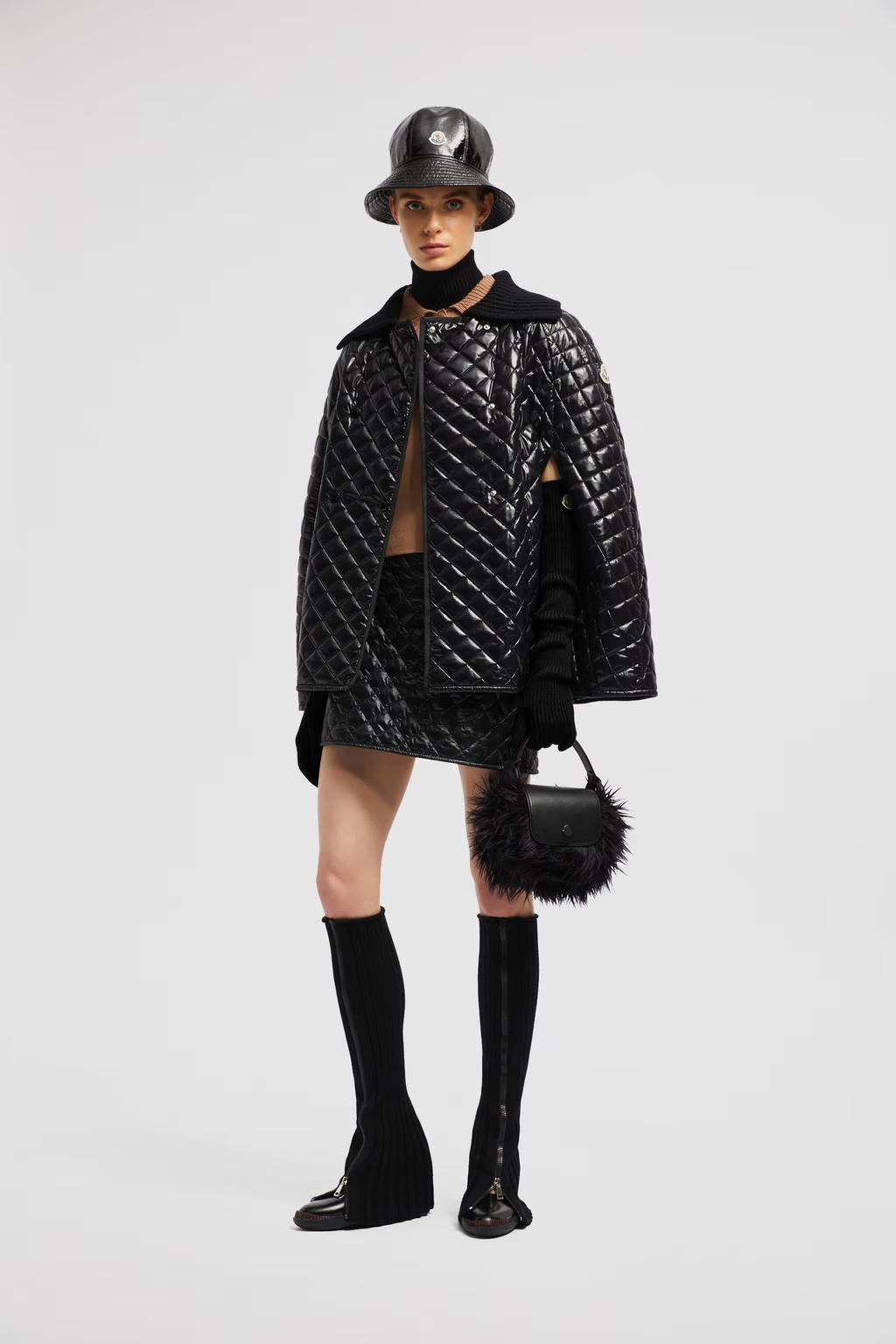 Moncler Quiletd Padded Cape In Black