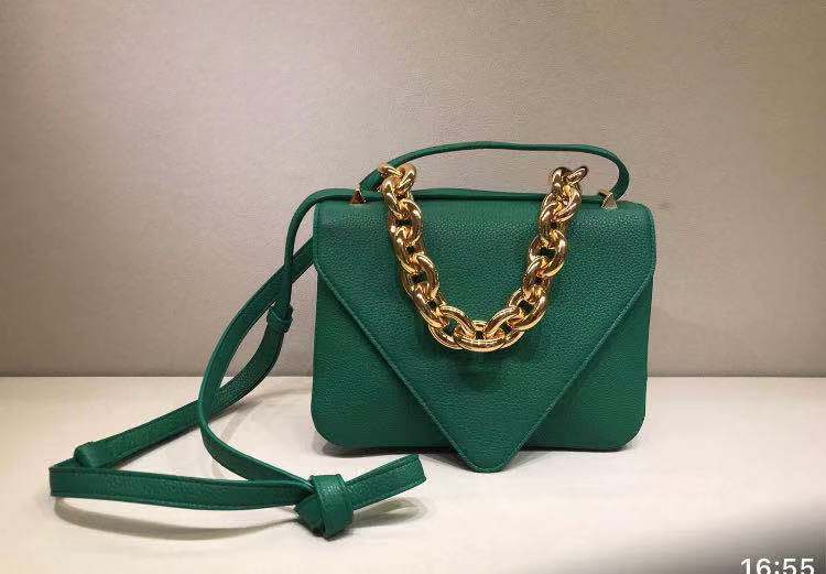 Bottega Veneta Beak Chain Tote Bag In Green