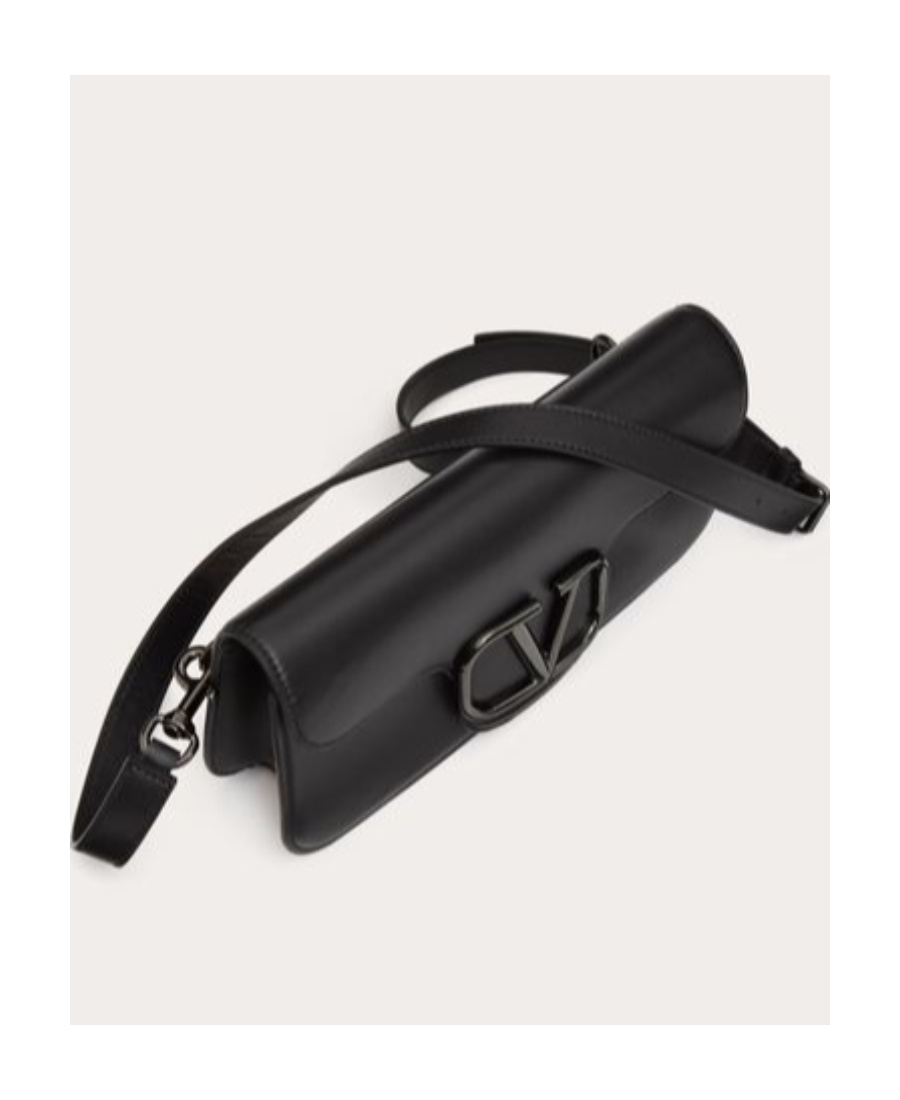 Valentino Vlogo Shoulder Bag In Black