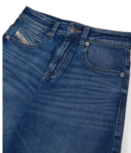 Diesel 디데본 릴랙스 핏 진 In Blue
