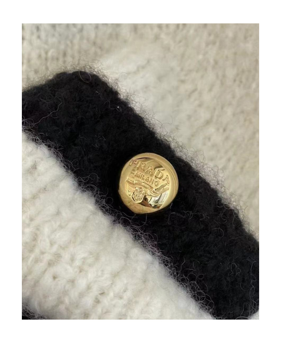 Prada Cashmere Round Neck Sweater In Nude