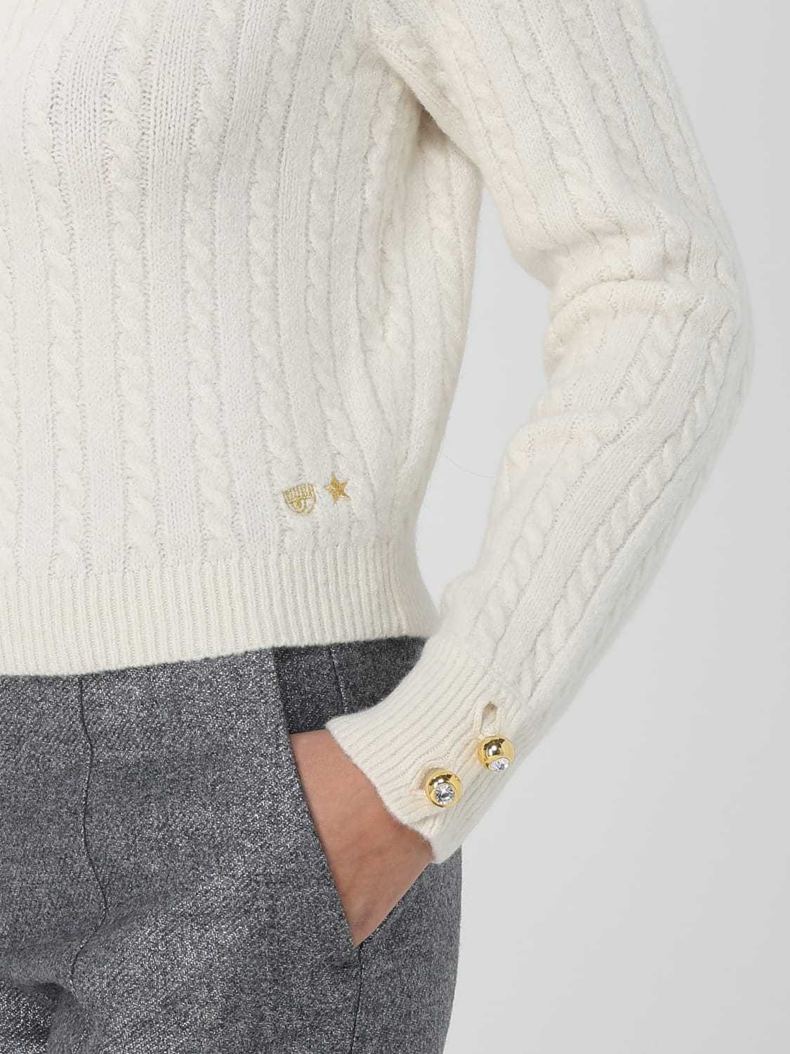 Chiara Ferragni Cropped Cable Knit Sweater In White